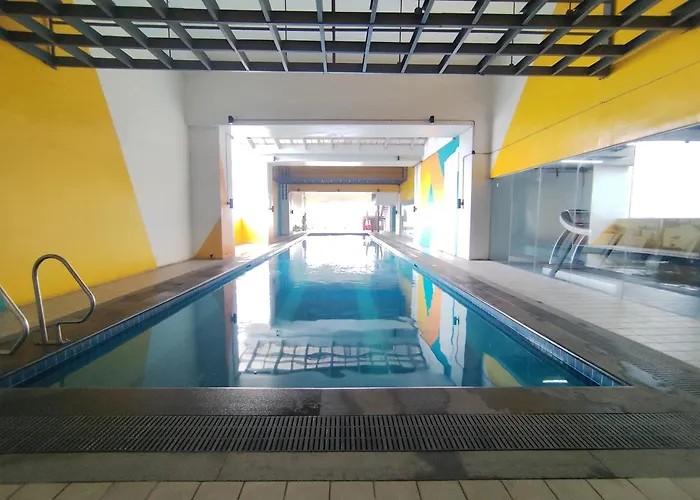 公寓式飯店 Flat In Tomas Morato With Balcony, Netflix, Karaoke
